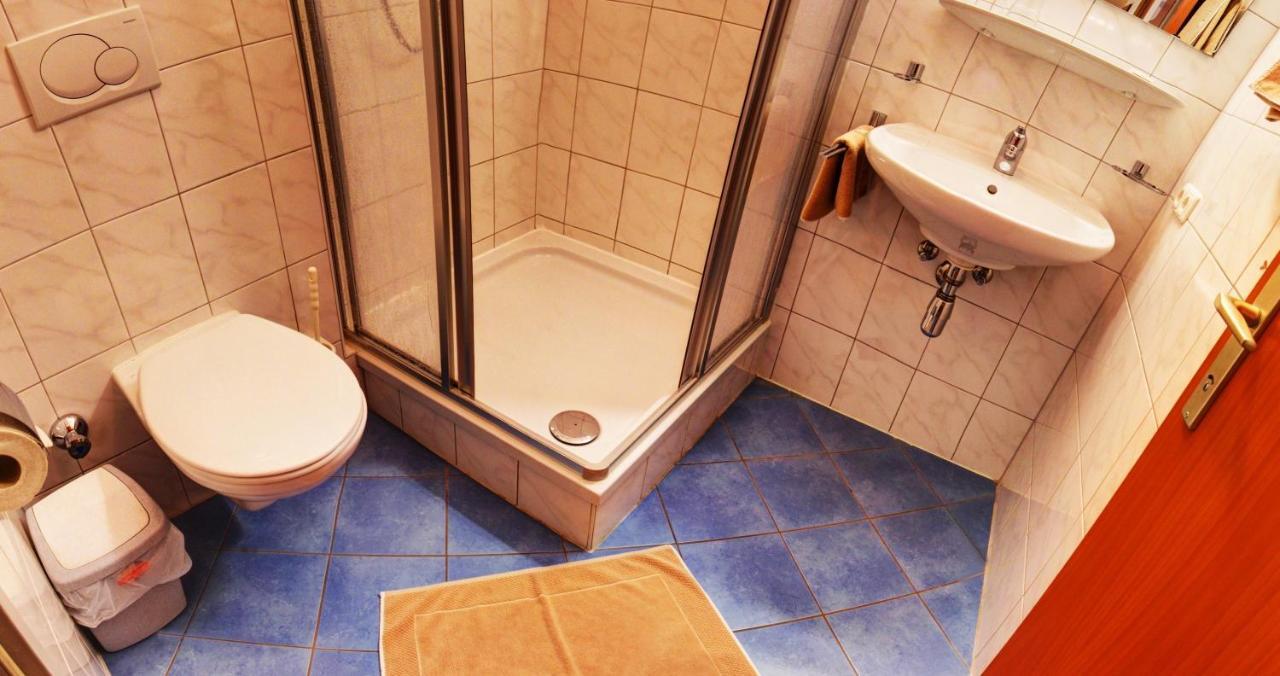 Pension Jahn Salzburg Ruang foto